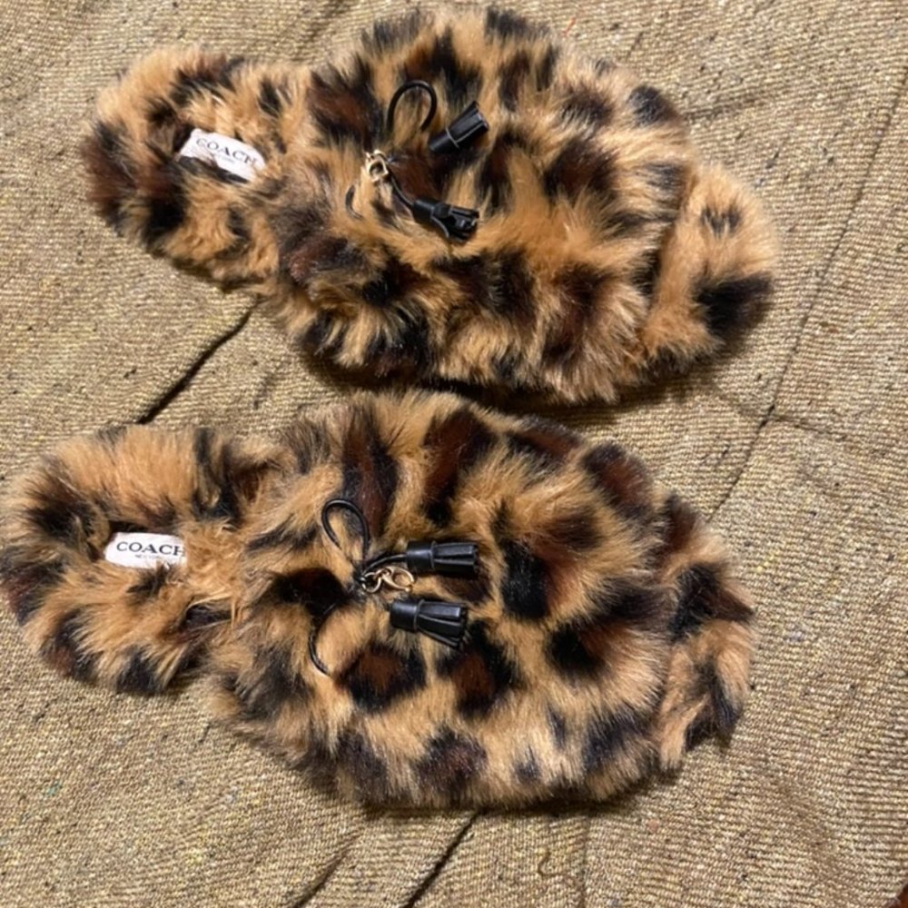 COACH Leopard print fuzzy slippers